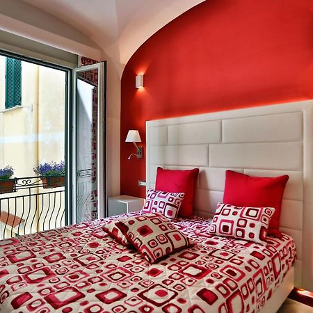 Amalfi Apartments Design Centro Storico Zewnętrze zdjęcie