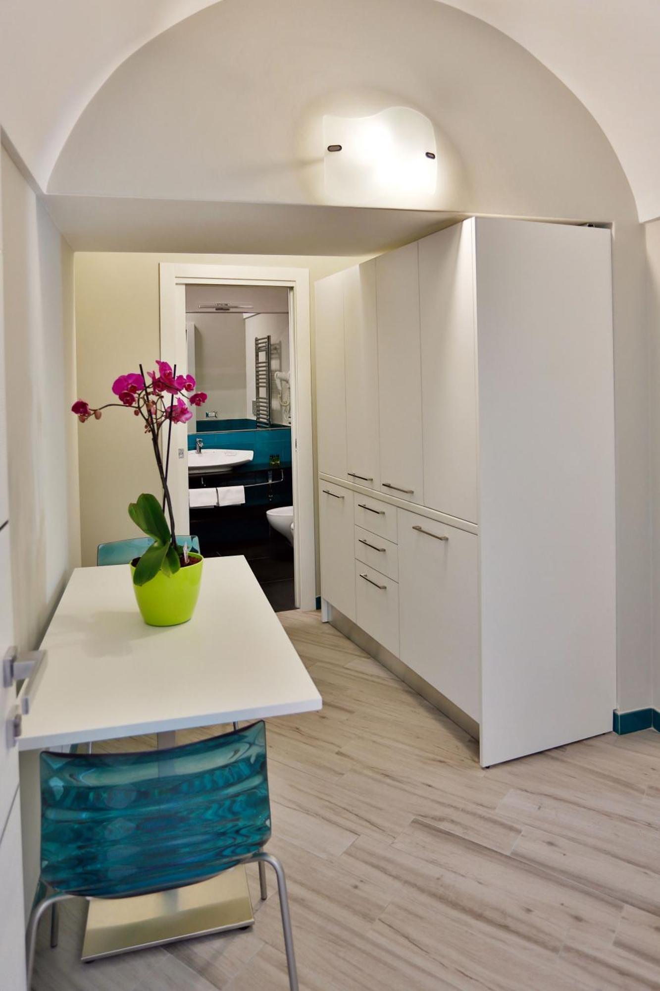 Amalfi Apartments Design Centro Storico Zewnętrze zdjęcie