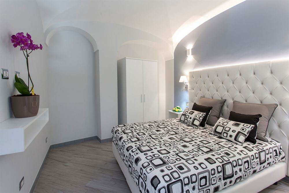 Amalfi Apartments Design Centro Storico Zewnętrze zdjęcie